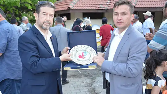 Emet'te oğlaklar podyuma çıktı