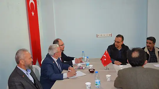 Emet Saadet Partisinden Gençlik Derneğinde İstişare Toplantısı