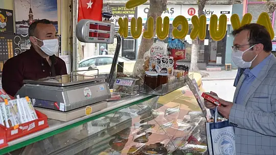 Ulusal Egemenliğin 100.Yılında Emet Belediyesinden Tüm Esnaflara Bayrak