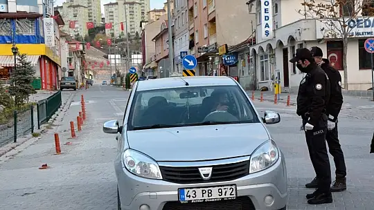 Yüzde 70'i Karantinada Olan Emet'te Hafta Sonu Yasakları Sakin Geçiyor