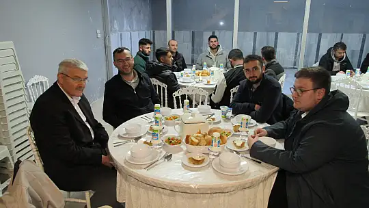 İş dünyası iftarda bir araya geldi