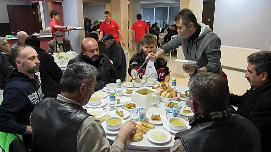 İş dünyası iftarda bir araya geldi