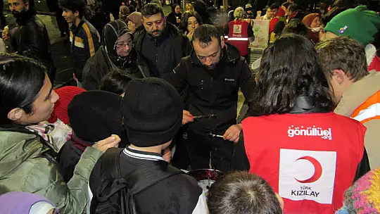 Emet Millet bahçesi doldu taştı