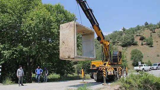 Emet'te Ölümcül Köprü Genişletildi