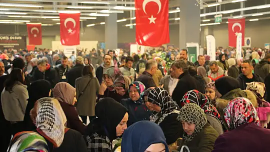Emet Deprem Kermesinde Yerini Aldı