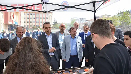 Emet Ashaboğlu'ndan Deprem Bölgesine Destek İçin Kermes