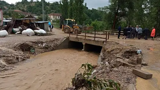 Emet'ta Saatte M2'ye 25 Kg, Hisarcık'a Saatte M2'ye 35 Kg Yağışla Afeti Yaşadık