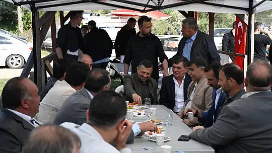 6841 Araç Katıldı 25Bin İnsan Bahar Şenliğinde Buluştu
