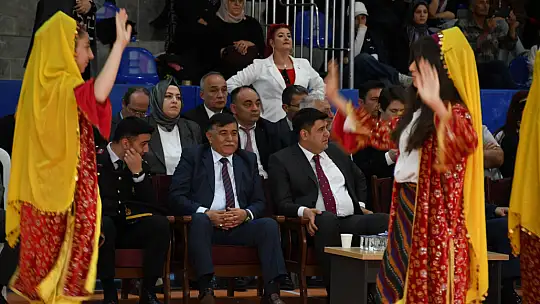 Emet 19 Mayıs'ta Meydan Gençlerin