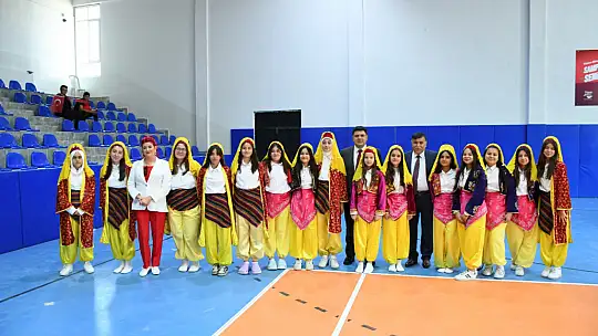 Emet 19 Mayıs'ta Meydan Gençlerin