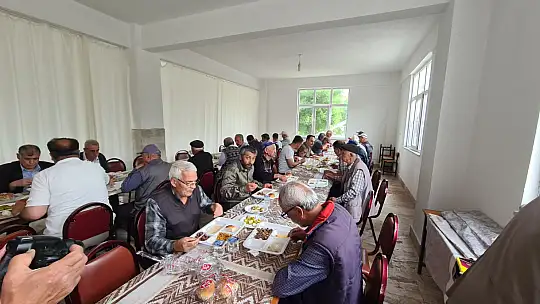 Emet Yeniceköy'de 2 Bin Kişilik Hayır Yemeği