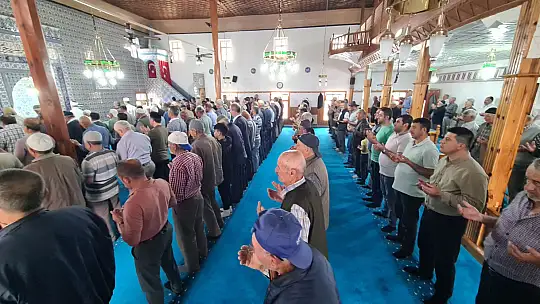 Emet Yeniceköy'de 2 Bin Kişilik Hayır Yemeği