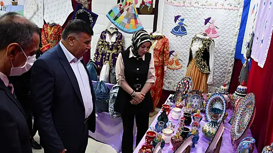 Emet Halk Eğitim Merkezi 'nden Yıl Sonu Sergisi