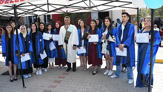 Emet MYO'da 132 Öğrenci Mezun Oldu