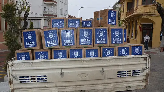 Bursa Büyükşehirden Emet Belediyesine 200 Koli Erzak