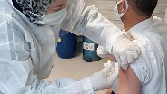 Emet'te Sağlık Çalışanları İle Coronada AŞI Dönemi Başladı