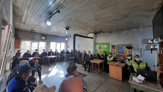 Polis ve Jandarma Emniyet Kemerinin Önemini Anlattı