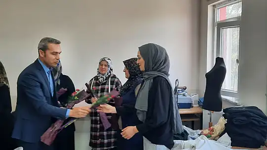 Kaymakam Çiçek'ten 8 Mart Kadınlar Günü Ziyareti