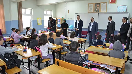 Sıfır Atık Kütüphanesi ve Matematik Koridoru Açılışı Yapıldı