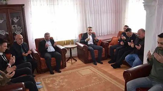 İlçe Protokolü İlk Bayram Ziyaretlerini Şehit Ailelerimize Yaptı
