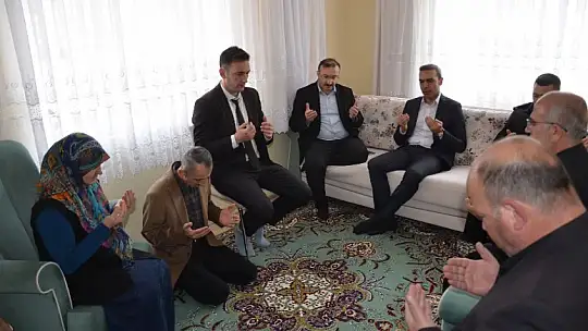 İlçe Protokolü İlk Bayram Ziyaretlerini Şehit Ailelerimize Yaptı