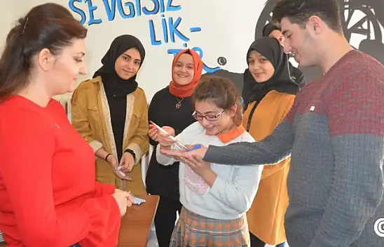 3 Aralıkta Emet Sakatlar Derneği Farkındalık Yarattı