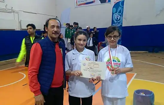 TAEKWONDO'DA MADALYALAR GELMEYE DEVAM EDİYOR