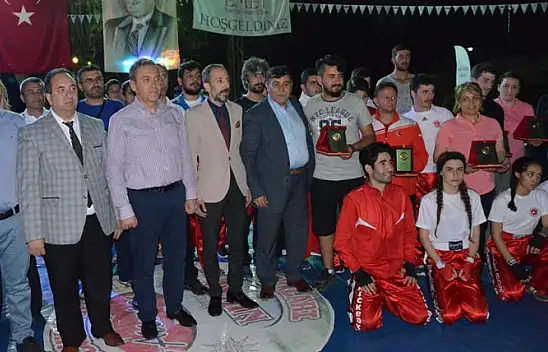 BU CENTİLMENLİK TÜM ÜLKEYE YAYILSIN