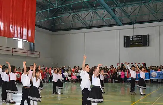 EMET'TE 23 NİSAN COŞKUYLA  KUTLANDI