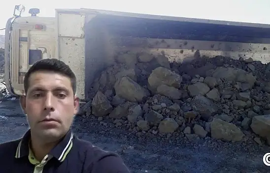 Hafriyat Kamyonu Devrilinken Şoför Hayatını Kaybetti