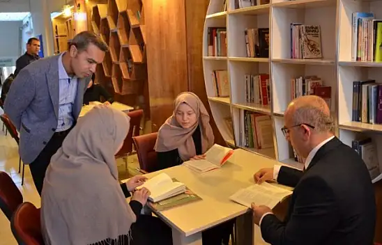 Emet Kitap Okuma Kampanyasında 1 Milyon Sayfa Aşıldı