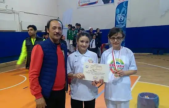 TAEKWONDO'DA MADALYALAR GELMEYE DEVAM EDİYOR