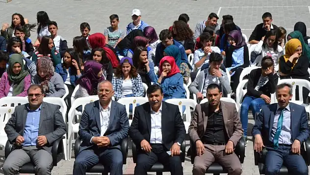 SAĞLIK MESLEKTE BİLİM FUARI