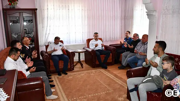 Bayramda önce Şehit Ailelerimiz Ve Gazilerimiz Ziyaret Edildi