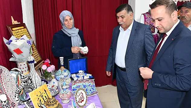 Emet Halk Eğitim Merkezi 'nden Yıl Sonu Sergisi