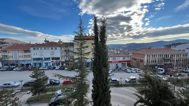 Emet: Kamuda Emeklilik Telaşı