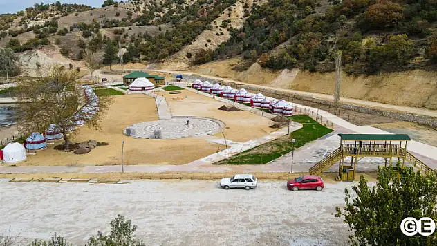 Emet'teki Türk Otağında sona doğru