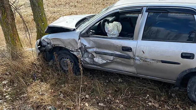 Emetli Fotoğrafçılar Dış Çekime Giderken Kaza Yaptı