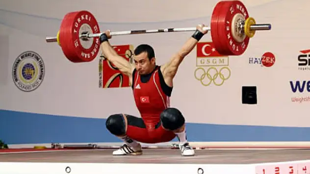 EMETLİ ŞAMPİYONDAN 2 GÜMÜŞ MADALYA