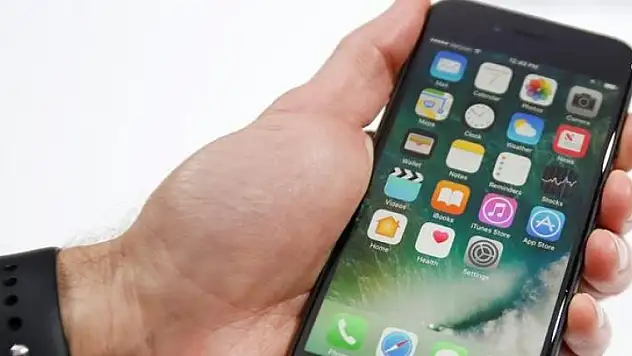iPhone'lara zam geldi! İşte yeni fiyatlar  .