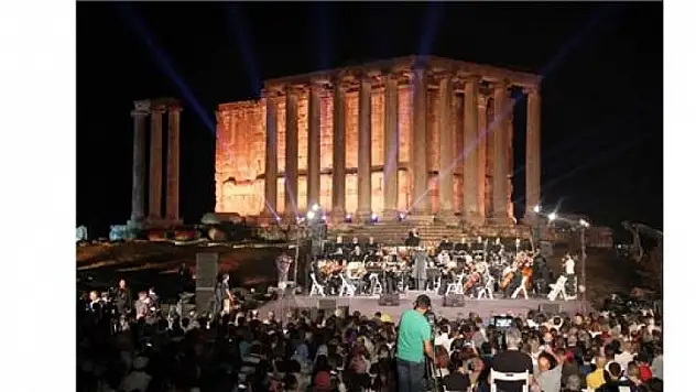 AİZANOİDE SENFONİK GECE