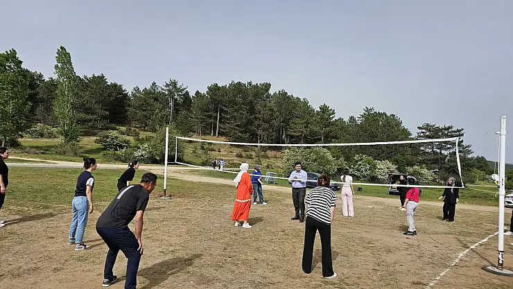 220 Genç Bahar Şenliğinde Buluştu