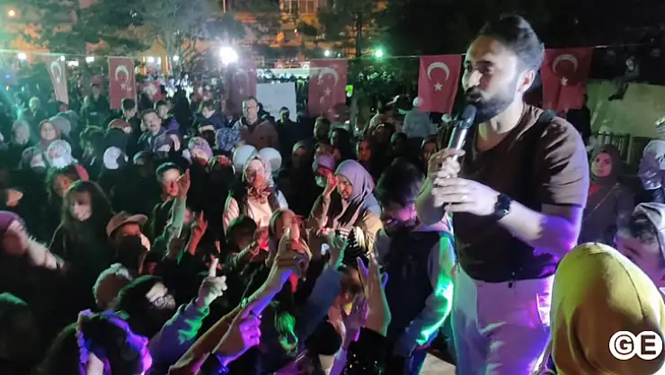 23 Nisan Coşkusu Çocuk Şenliği İle Gece boyu Sürdü