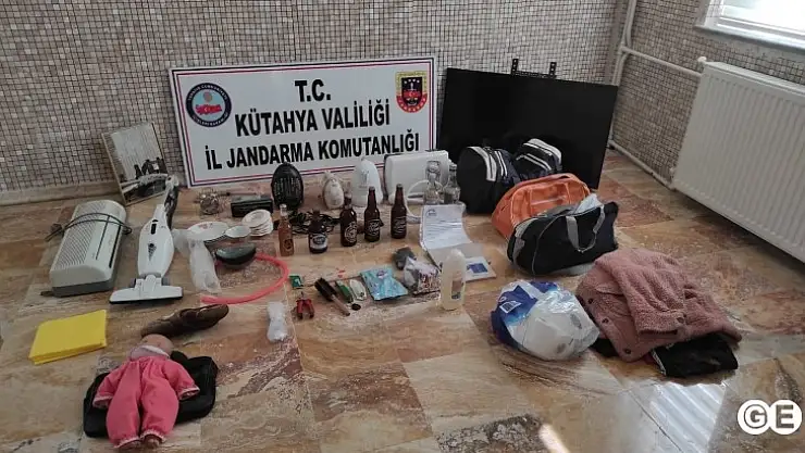 Apartları  Soyan Hırsızlar Emet'te  Yakalandı
