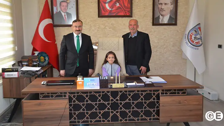 Başkan Doğan  Koltuğu Çocuklara  Devretti