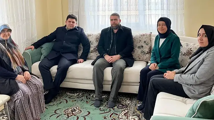 Emet Kaymakamı Seyman'dan Şehit Ailesine Ziyaret