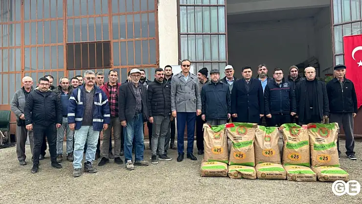 Emet'te 91 çiftçiye hibeli buğday tohumu dağıtıldı