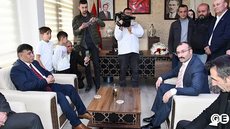 Emet'te Başkan Koca mazbatasını alıp göreve başladı
