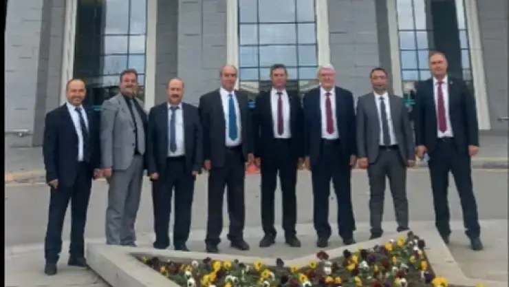 Emet'te Diş Ünitesi 5'e Çıktı