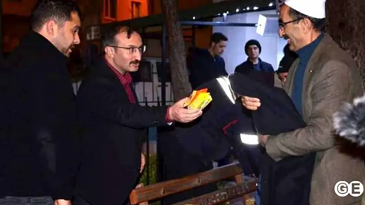 Emet'te Enderun Usulü Teravih Namazı